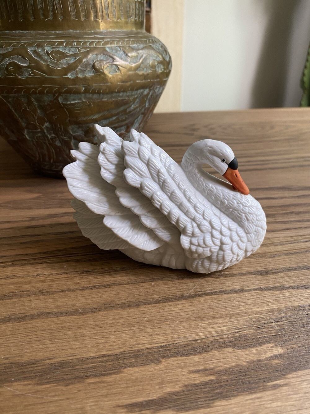 Vintage 1980s Porcelain Swan Royal Heritage White Swan Cottagecore Decor